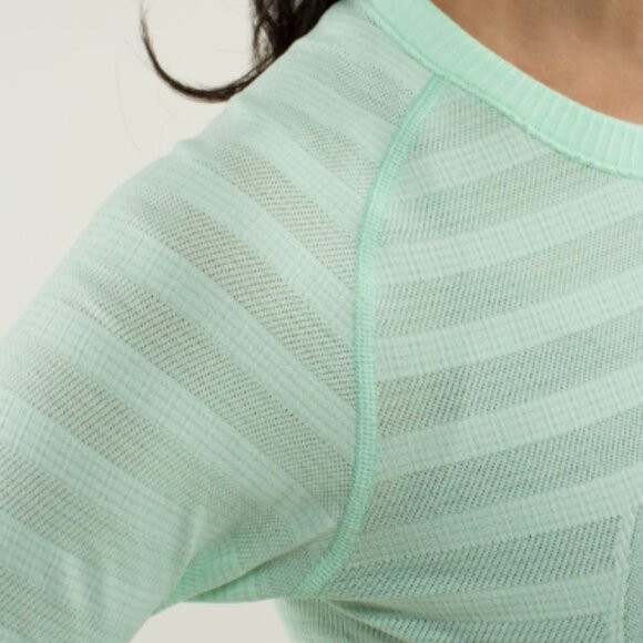 (2019)  🍋 LULULEMON RUN: Swiftly Tech Long Sleeve Crew Sz 6 *GUC - Picture 4 of 9